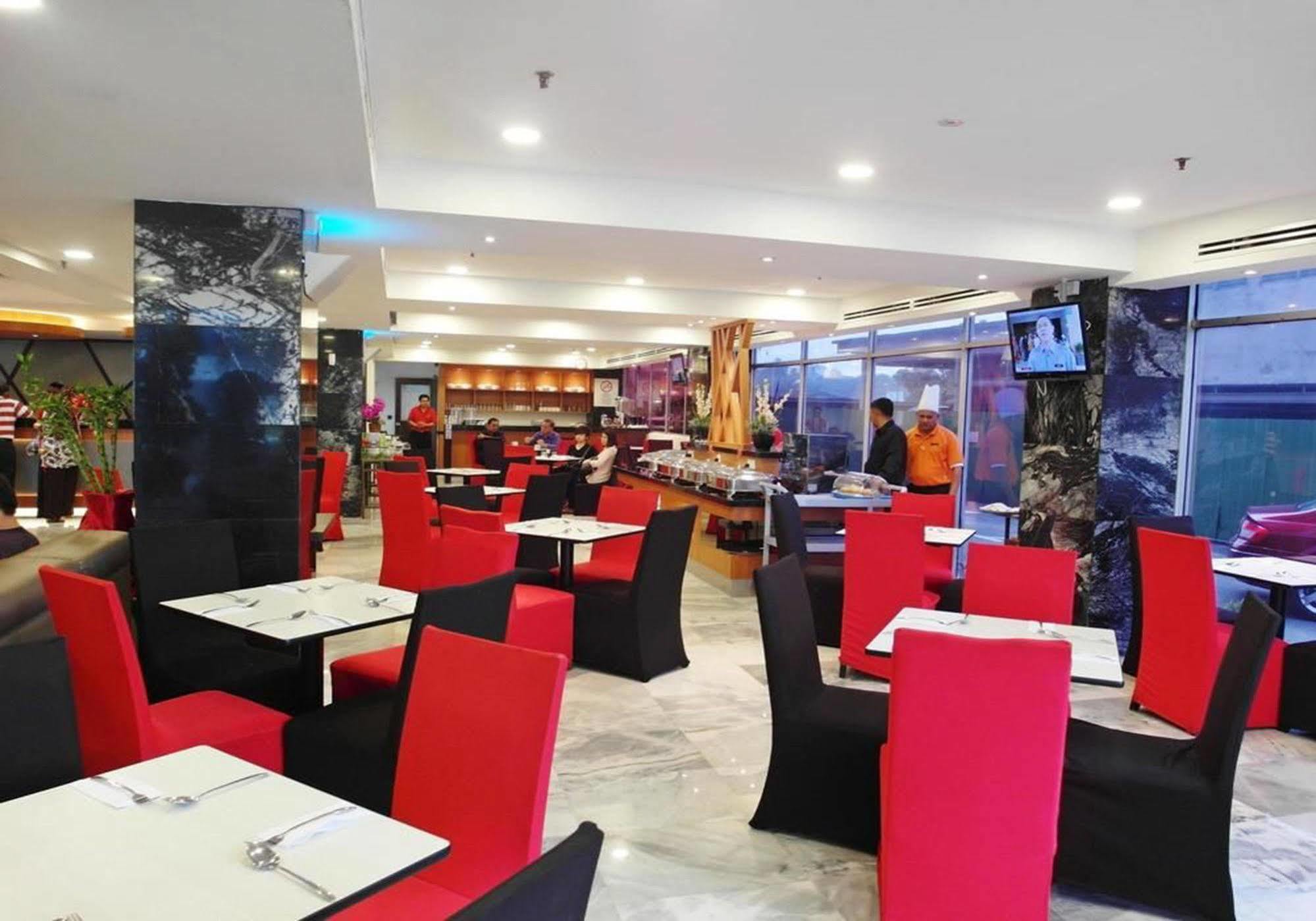 Hotel Sentral Melaka @ City Centre Экстерьер фото